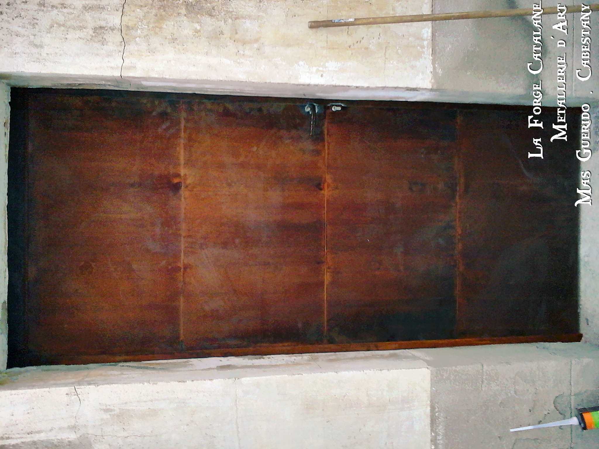 porte 4 lames corten horizontales forge catalane 2.jpg